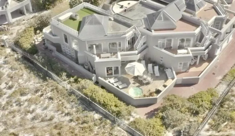 Pingu Beachhouse With Jacuzzi Hout Bay Cape Town Tatil Evi