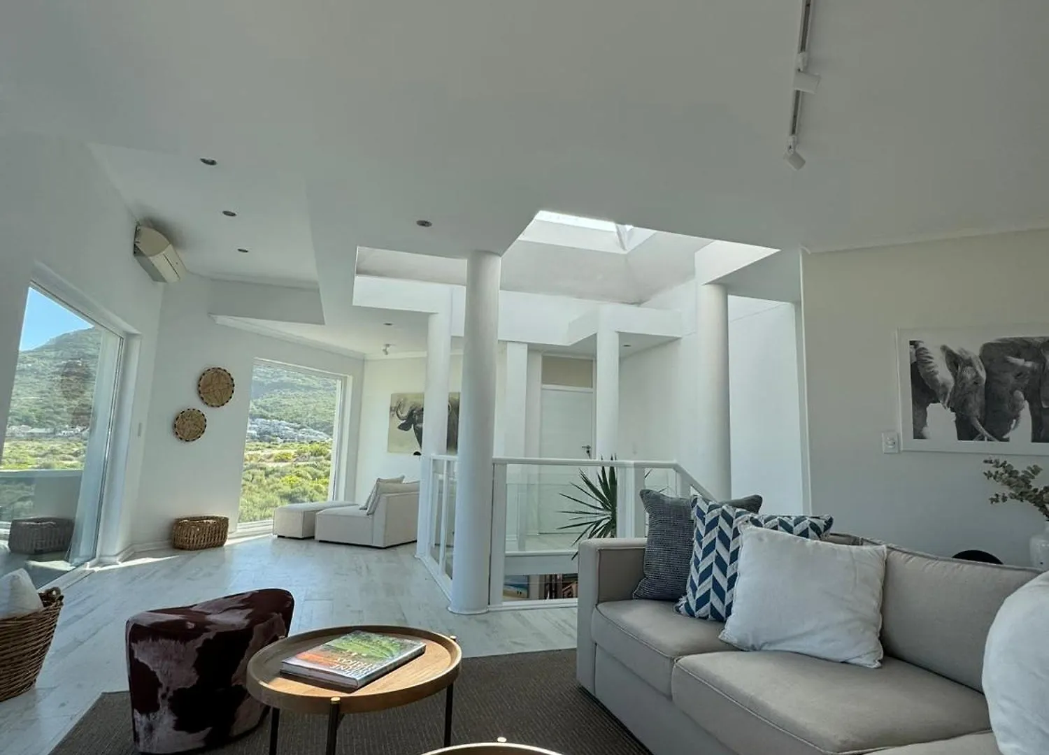 Pingu Beachhouse With Jacuzzi Hout Bay Cape Town Tatil Evi