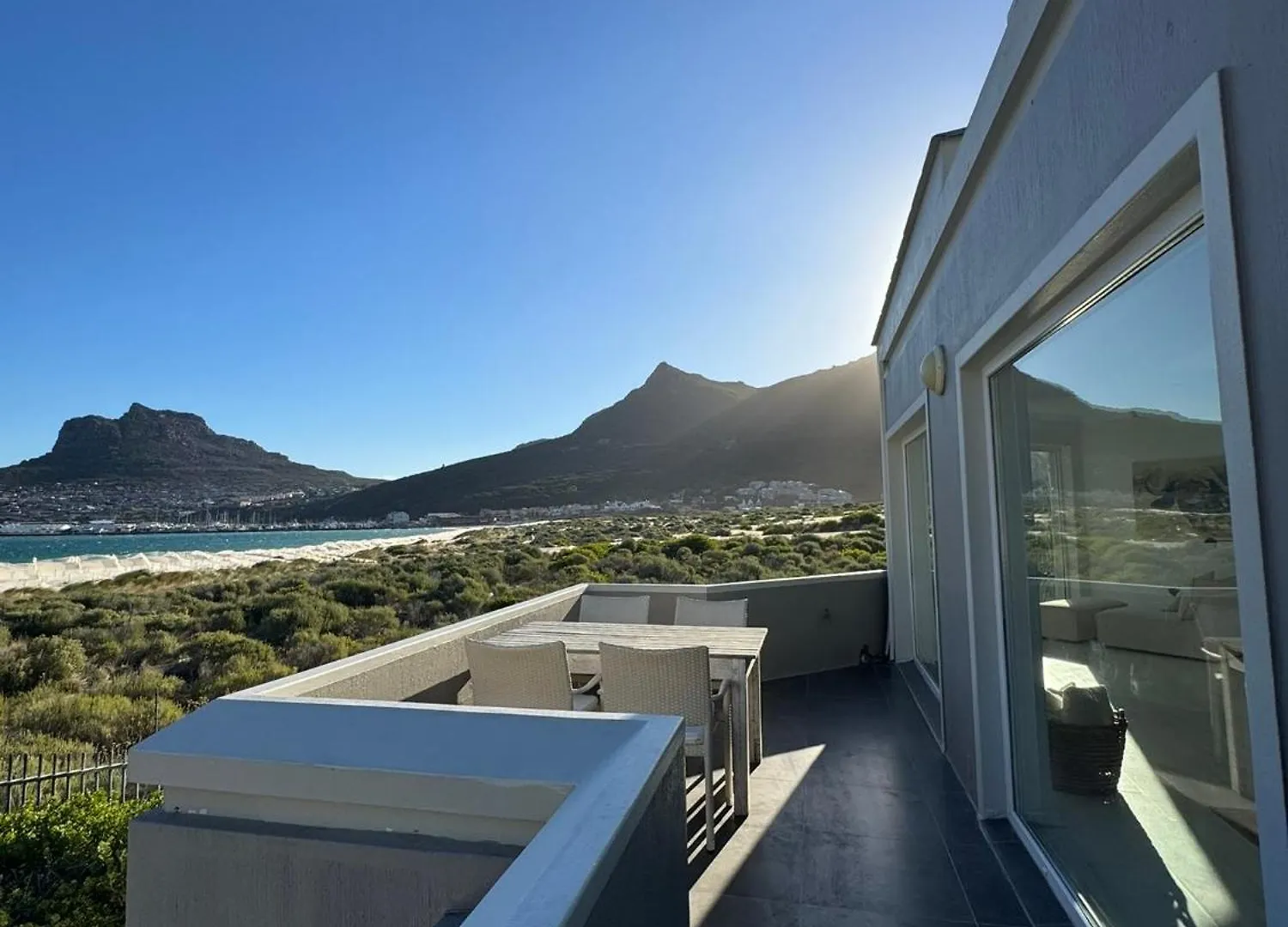 Pingu Beachhouse With Jacuzzi Hout Bay Ciudad del Cabo 0*,  Sudáfrica